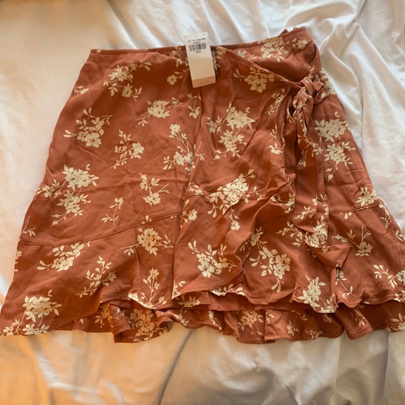 Abercrombie and Fitch Skirt - Picture 1 of 2